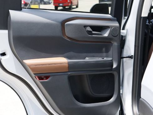 Certified 2026 Ford Bronco Sport Outer Banks w/ Outer Banks Tech Package+ AWD/4WD image 24