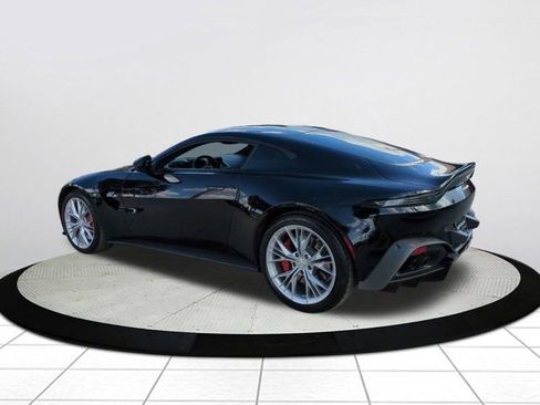 Used 2021 Aston Martin V8 Vantage Coupe image 5