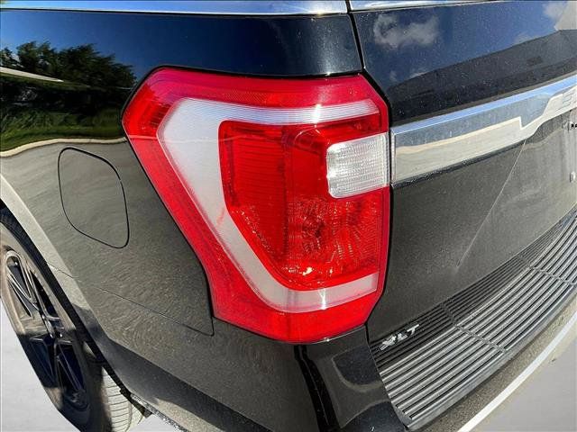 Used 2018 Ford Expedition XLT w/ Equipment Group 202A RWD image 29