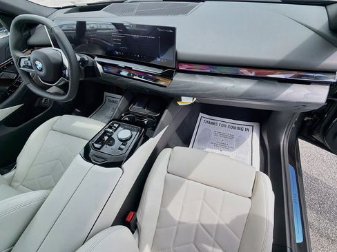New 2027 BMW 530i w/ Premium Package RWD image 14