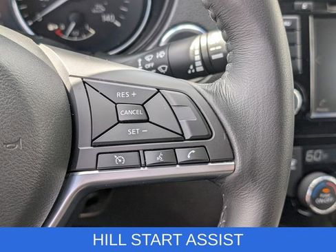 Used 2019 Nissan Rogue SV image 33