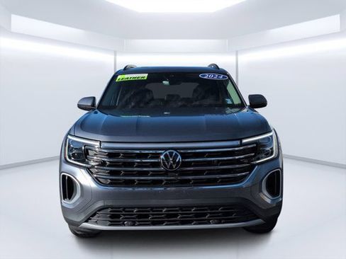 Used 2024 Volkswagen Atlas SE FWD image 8