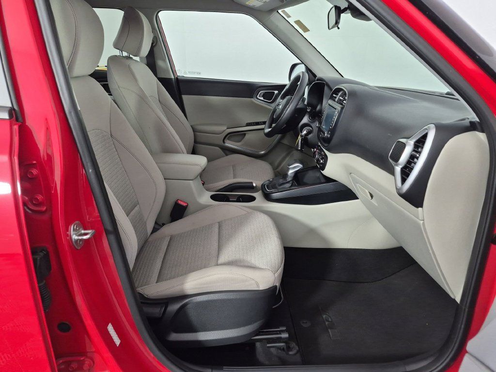 Used 2021 Kia Soul S FWD image 35