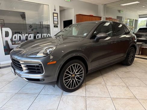 Used 2019 Porsche Cayenne AWD/4WD image 3