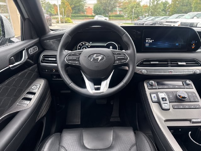 Used 2022 Hyundai Palisade Calligraphy w/ Winter Package AWD/4WD image 13