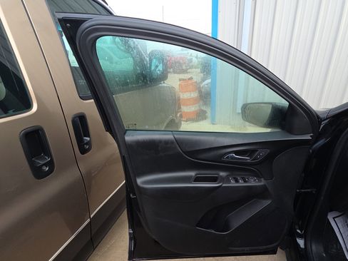 Used 2022 Chevrolet Equinox LT FWD image 7
