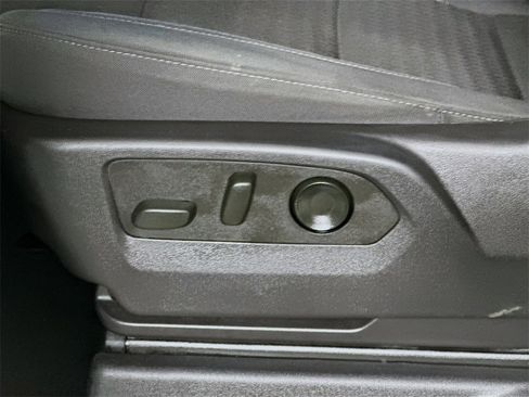 Used 2024 Chevrolet Silverado 2500 LT image 22