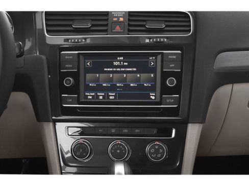 Used 2019 Volkswagen Golf S FWD image 10