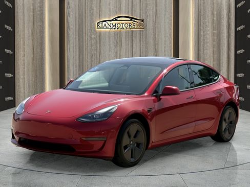 Used 2023 Tesla Model 3 Standard Range RWD image 1