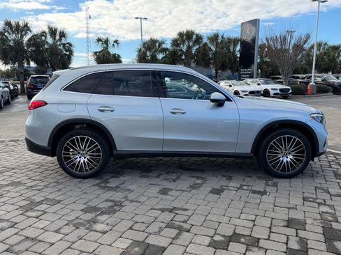 New 2026 Mercedes-Benz GLC 300 image 8