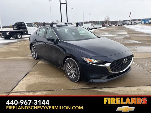 Used 2020 MAZDA MAZDA3 Sedan image 8