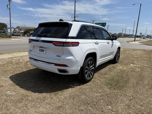 Certified 2023 Jeep Grand Cherokee Overland w/ Adv Protech Group III image 7