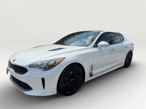 Used 2019 Kia Stinger w/ Sun & Sound Package AWD/4WD image 7