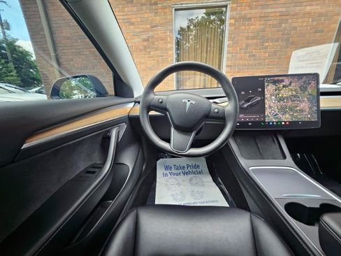 Used 2023 Tesla Model 3 Standard Range RWD image 4