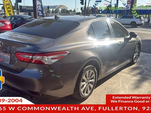 Used 2020 Toyota Camry LE FWD image 6