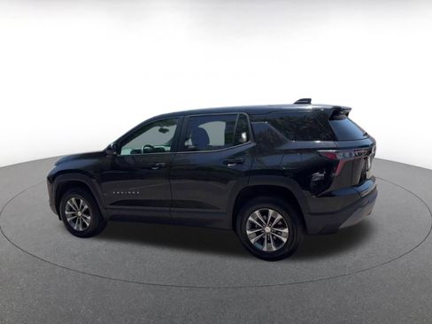 Used 2025 Chevrolet Equinox LT FWD image 10