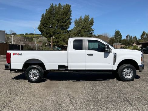 Used 2024 Ford F250 XL w/ FX4 Off-Road Package image 7