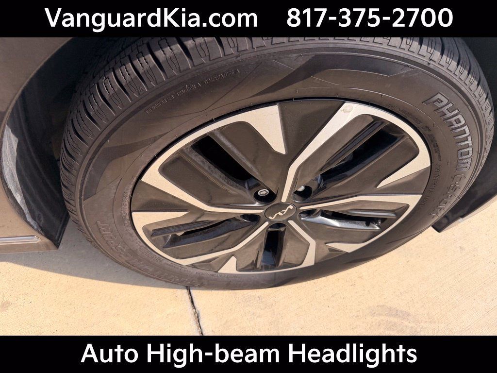 Certified 2023 Kia EV6 Wind w/ Wind Technology Package AWD/4WD image 11