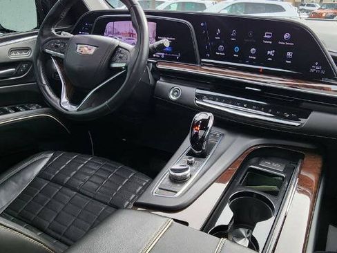 Used 2023 Cadillac Escalade ESV Sport Platinum w/ LPO, ONYX Package AWD/4WD image 30