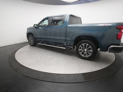 Used 2024 Chevrolet Silverado 1500 LT AWD/4WD image 5