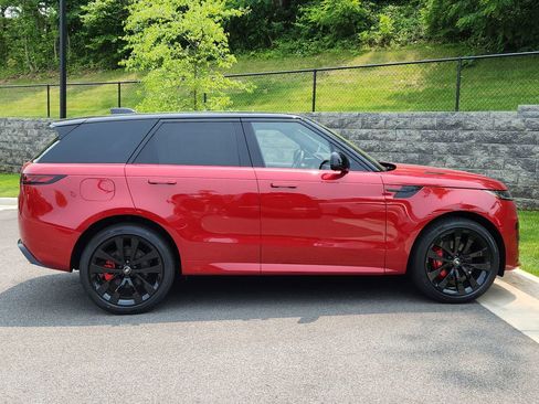 New 2025 Land Rover Range Rover Sport Dynamic SE AWD/4WD image 11