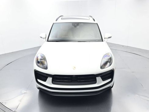Certified 2023 Porsche Macan AWD/4WD image 42