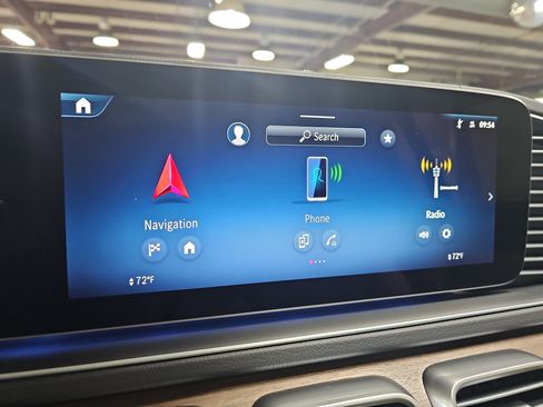 New 2026 Mercedes-Benz GLS 450 4MATIC image 24