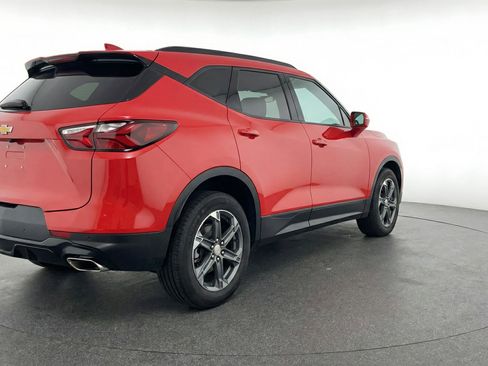 Used 2025 Chevrolet Blazer LT image 9