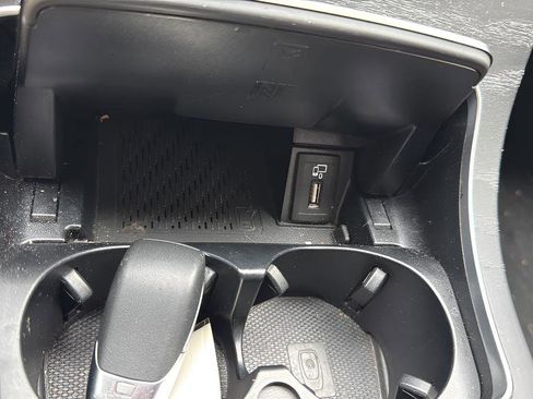 Used 2021 Mercedes-Benz C 300 4MATIC Sedan image 23