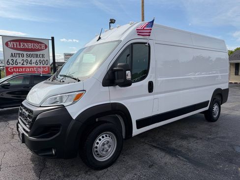 Used 2025 RAM ProMaster 3500 w/ Convenience Group FWD image 1