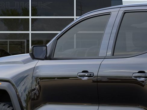 New 2026 GMC Canyon Elevation w/ Convenience Package image 47