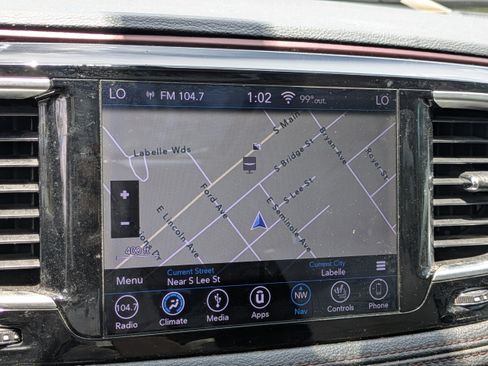 Used 2019 Chrysler Pacifica Limited FWD image 27