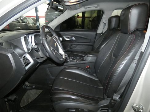 Used 2011 Chevrolet Equinox LT image 13