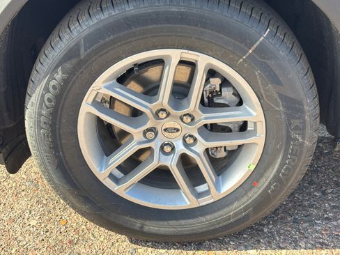 New 2026 Ford Explorer Active w/ Active Comfort Package image 24