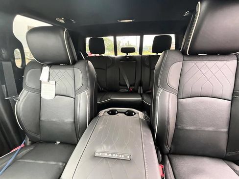 New 2026 RAM 3500 Limited AWD/4WD image 40