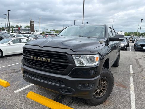 Used 2019 RAM 1500 Big Horn AWD/4WD image 2