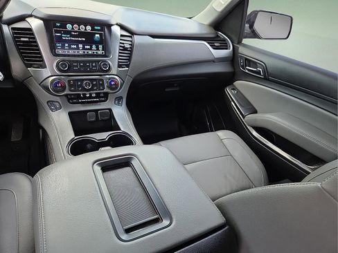 Used 2018 Chevrolet Tahoe LT AWD/4WD image 13