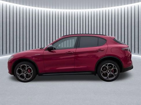 Used 2024 Alfa Romeo Stelvio Veloce AWD/4WD image 12