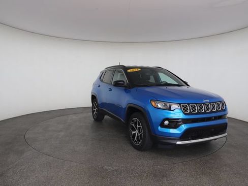 Used 2024 Jeep Compass Limited AWD/4WD image 29