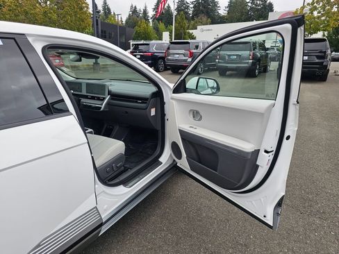 Used 2023 Hyundai Ioniq 5 Limited AWD/4WD image 28