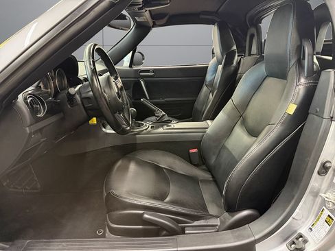 Used 2014 MAZDA MX-5 Miata Grand Touring RWD image 9