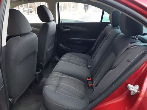 Used 2017 Chevrolet Sonic LT w/ Convenience Package image 18