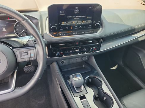 Certified 2021 Nissan Rogue SL w/ Premium Package FWD image 21
