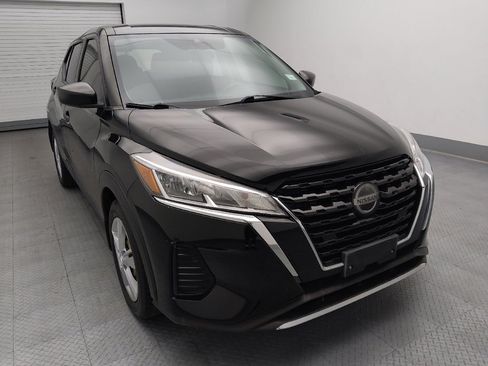Used 2021 Nissan Kicks S FWD image 14