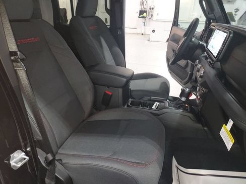 New 2026 Jeep Wrangler Unlimited Rubicon AWD/4WD image 29