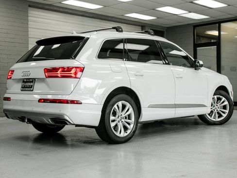 Used 2019 Audi Q7 3.0T Premium AWD/4WD image 33