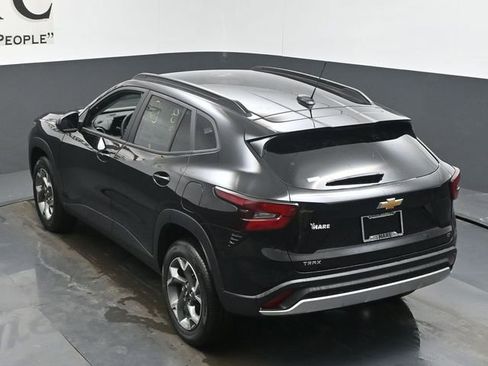 New 2026 Chevrolet Trax LT w/ Driver Confidence Package image 19