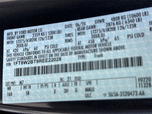 Certified 2024 Ford F250 Lariat w/ Chrome Package image 33