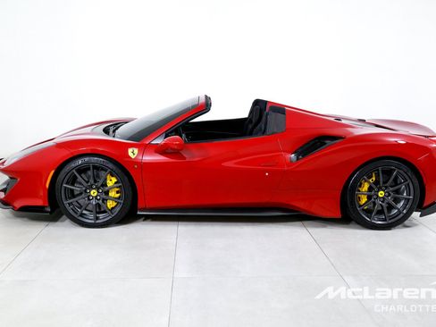 Used 2020 Ferrari 488 Pista Spider RWD image 6