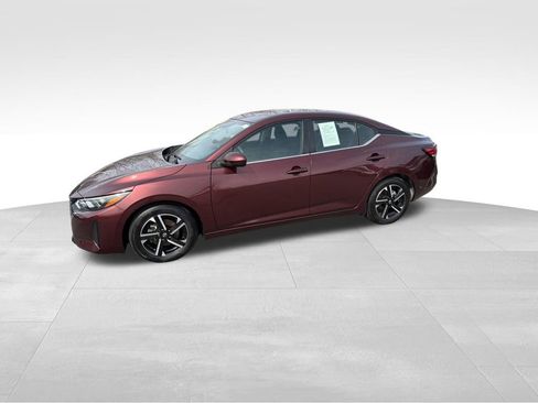 Used 2024 Nissan Sentra SV image 6